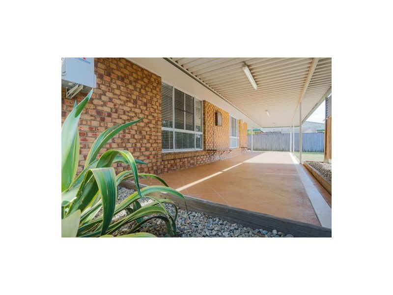 100 Broomdykes Drive, Beaconsfield QLD 4740