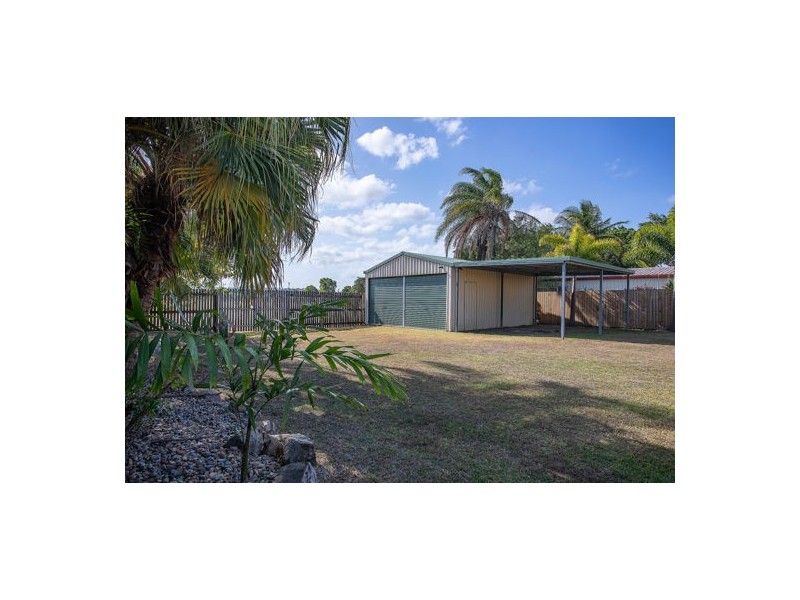 100 Broomdykes Drive, Beaconsfield QLD 4740