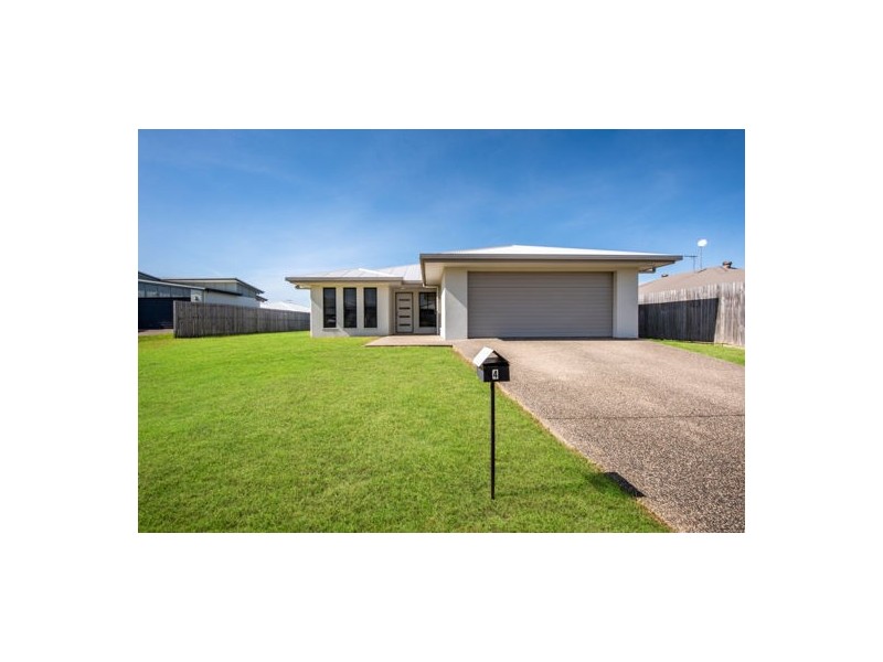 4 Highcrest Court, Bucasia QLD 4750