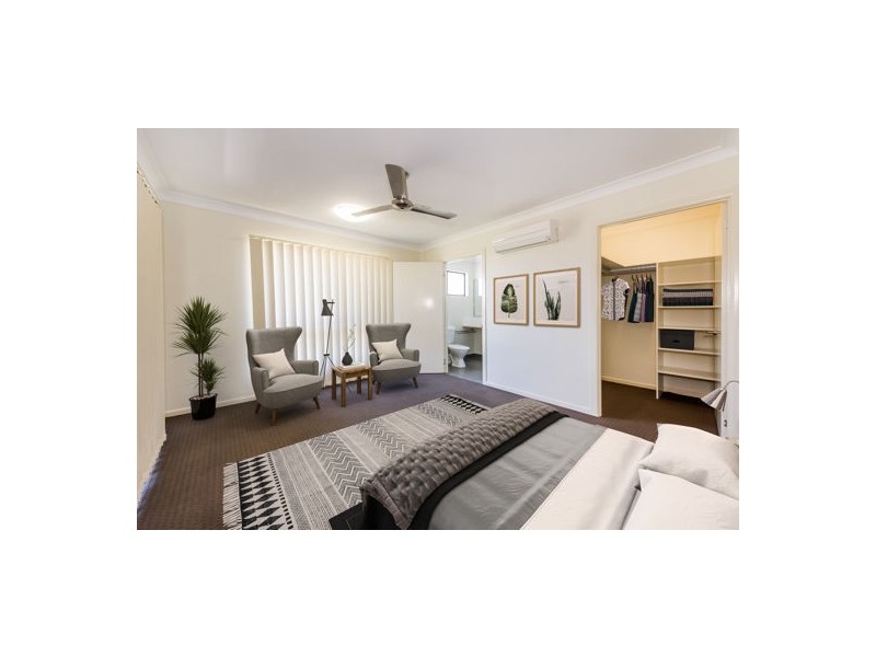 4 Highcrest Court, Bucasia QLD 4750