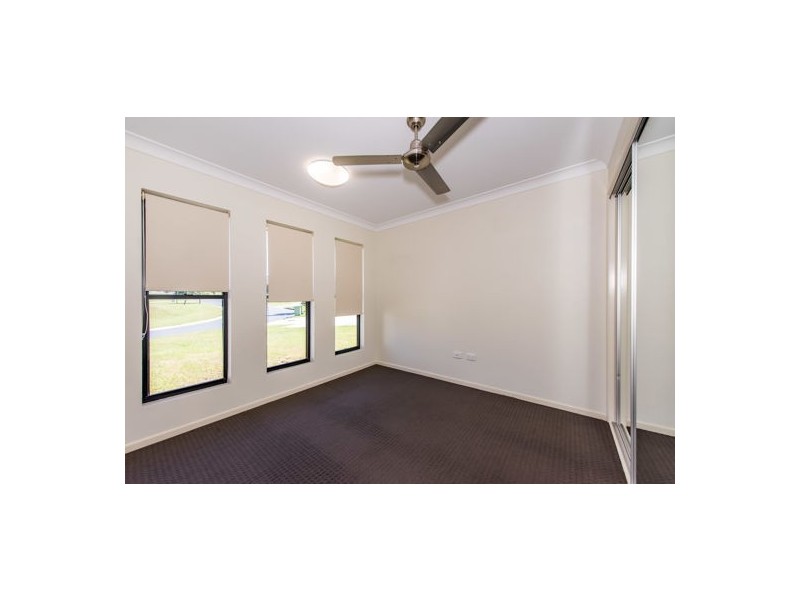 4 Highcrest Court, Bucasia QLD 4750