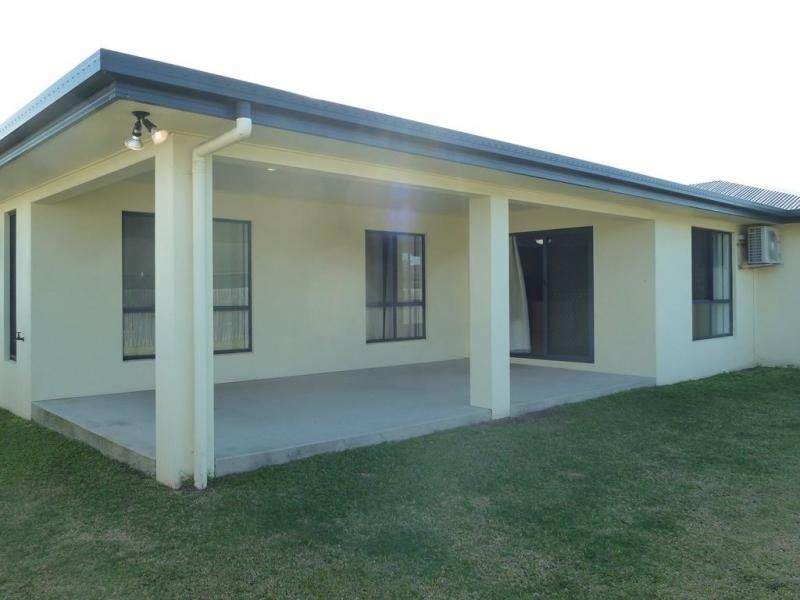 20 Firefly Crescent, Ooralea QLD 4740