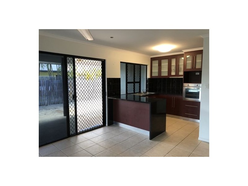 73 Busuttin Drive, Eimeo QLD 4740