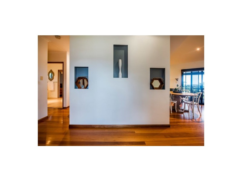 5 Palmview Court, Rural View QLD 4740