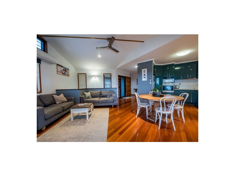 5 Palmview Court, Rural View QLD 4740