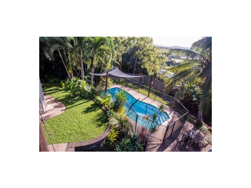 5 Palmview Court, Rural View QLD 4740