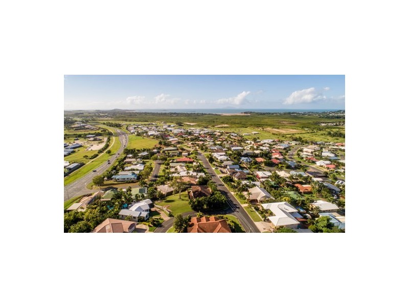 5 Palmview Court, Rural View QLD 4740