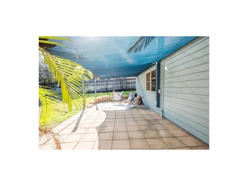 5 Murray Close, Rural View QLD 4740