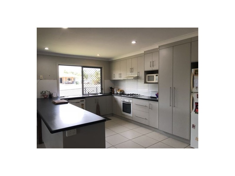 2 Springcliffe Drive, Seaforth QLD 4741
