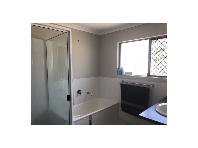 2 Springcliffe Drive, Seaforth QLD 4741