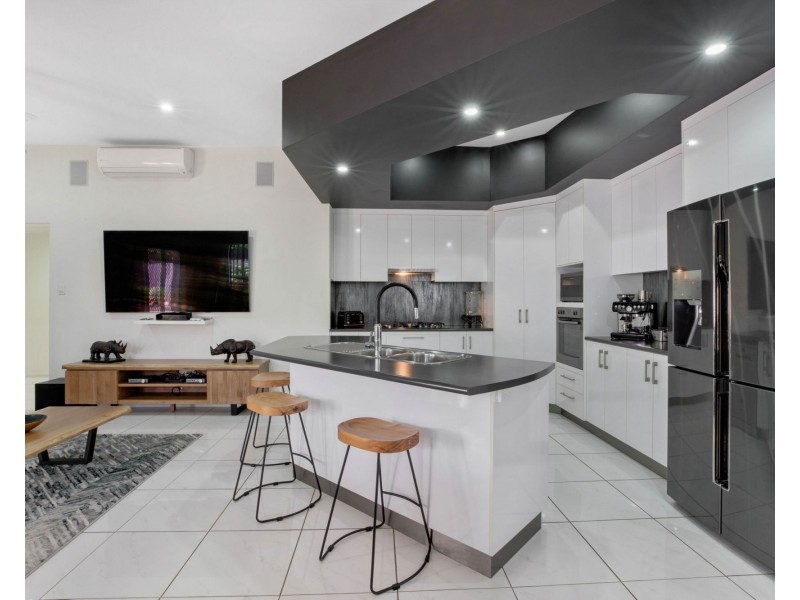 15 Eros Court, Ooralea QLD 4740
