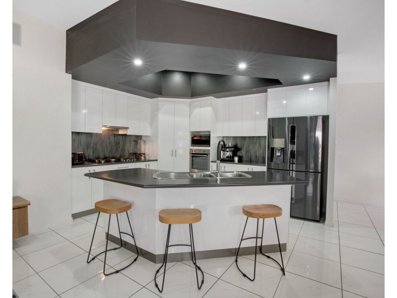 15 Eros Court, Ooralea QLD 4740