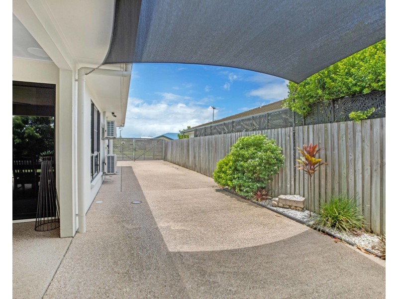 15 Eros Court, Ooralea QLD 4740