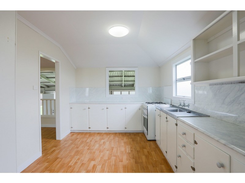 383 Bridge Road, West Mackay QLD 4740