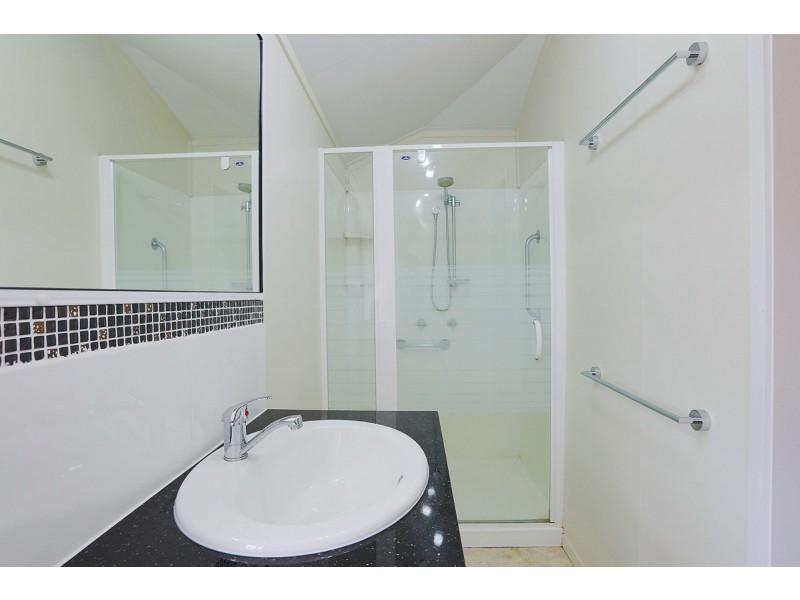 383 Bridge Road, West Mackay QLD 4740