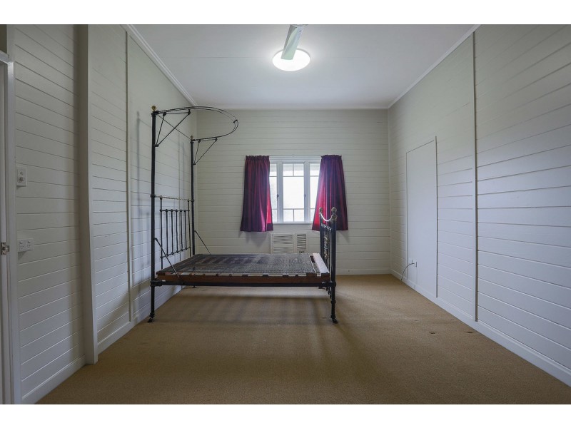 383 Bridge Road, West Mackay QLD 4740