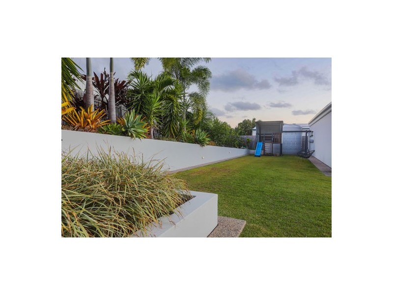 8 Emma Drive, Richmond QLD 4740