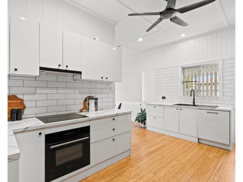 4 School Street, North Mackay QLD 4740