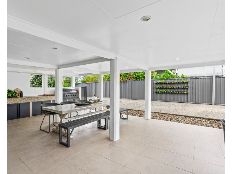 4 School Street, North Mackay QLD 4740