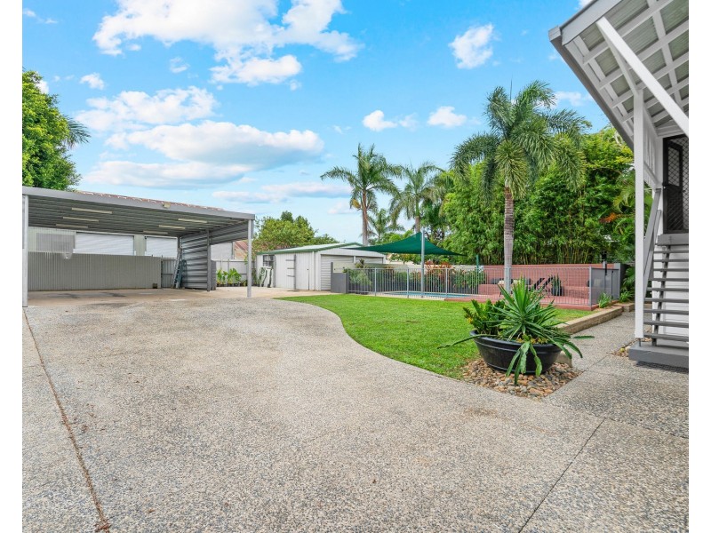 4 School Street, North Mackay QLD 4740