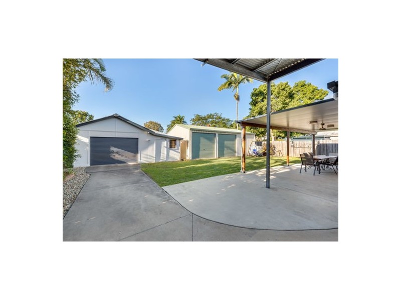 4 Edmonds Street, West Mackay QLD 4740