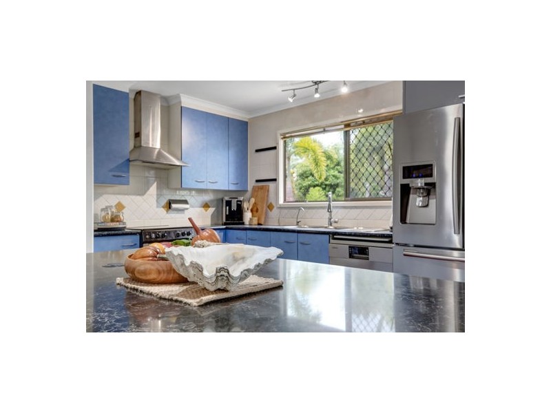 30 Sunset Boulevard, Eimeo QLD 4740