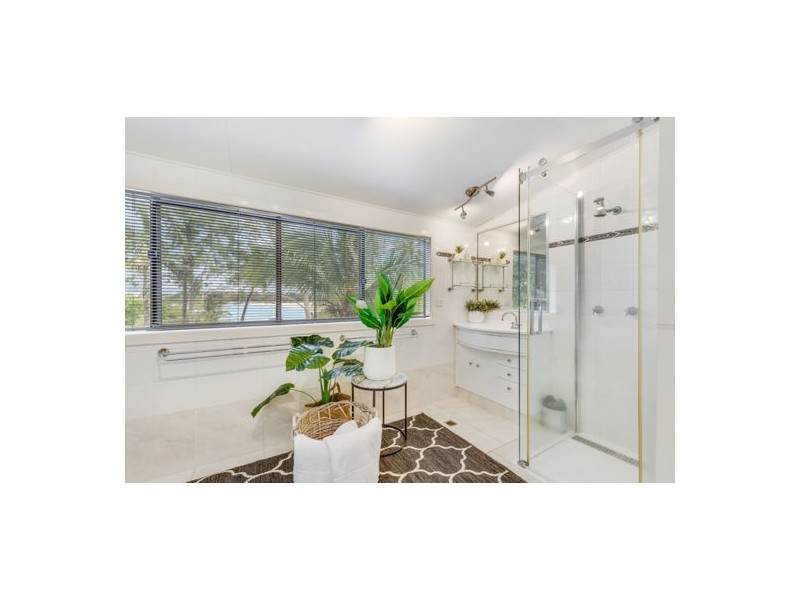 30 Sunset Boulevard, Eimeo QLD 4740