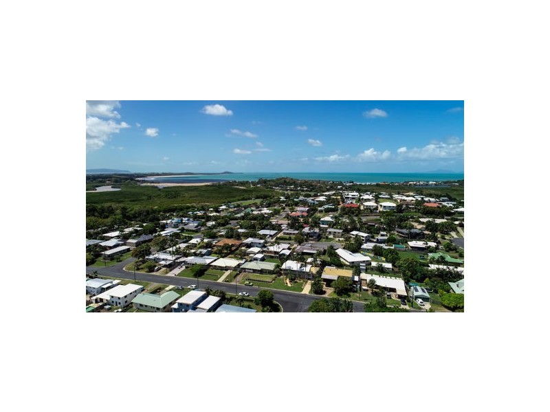 15 Salmon Avenue, Eimeo QLD 4740