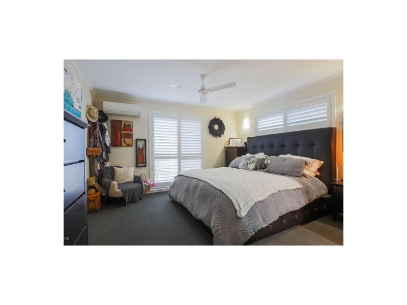 7 Hughes Street, Glenella QLD 4740