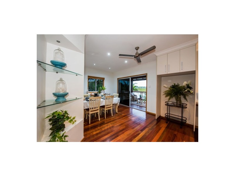41 Beach Road, Dolphin Heads QLD 4740