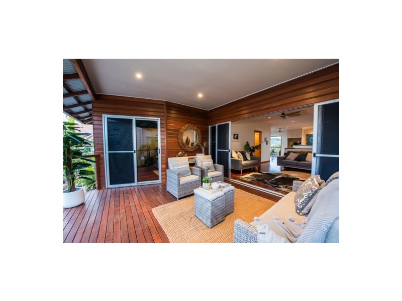 41 Beach Road, Dolphin Heads QLD 4740