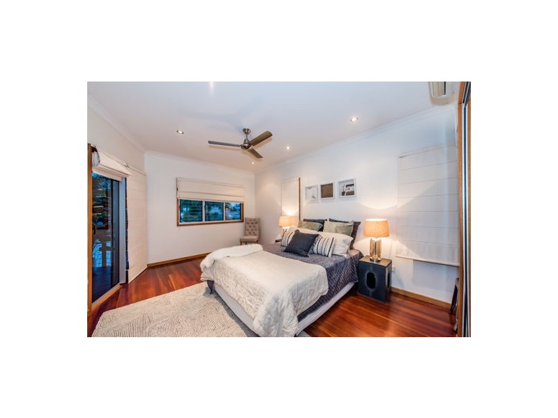 41 Beach Road, Dolphin Heads QLD 4740