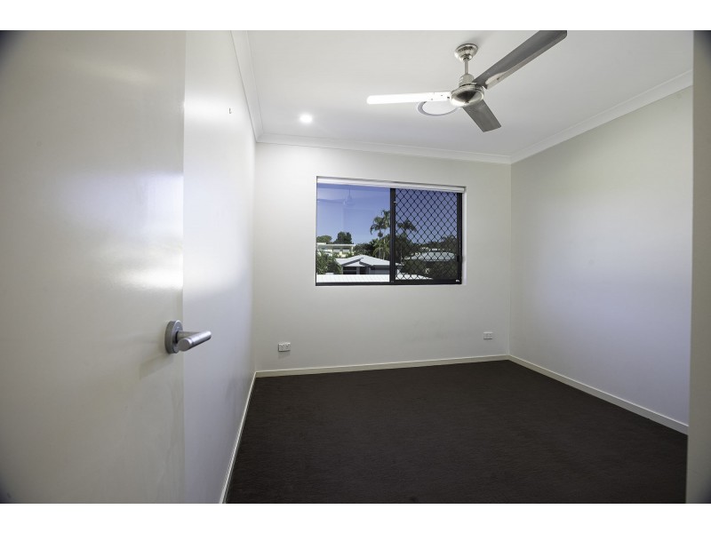 66 O’brien Esplanade, Shoal Point QLD 4750