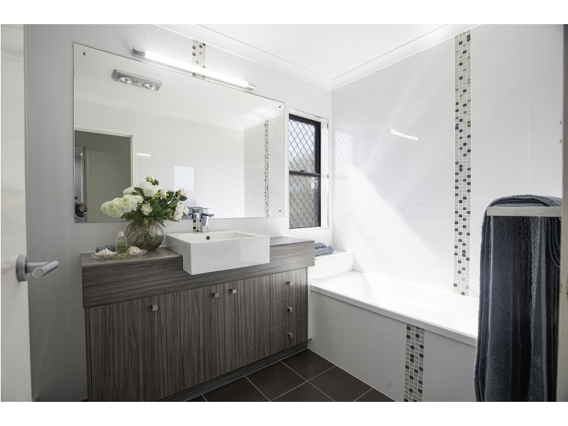 66 O’brien Esplanade, Shoal Point QLD 4750