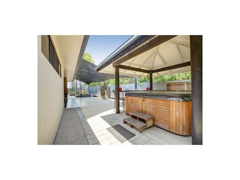 11 Corella Way, Blacks Beach QLD 4740