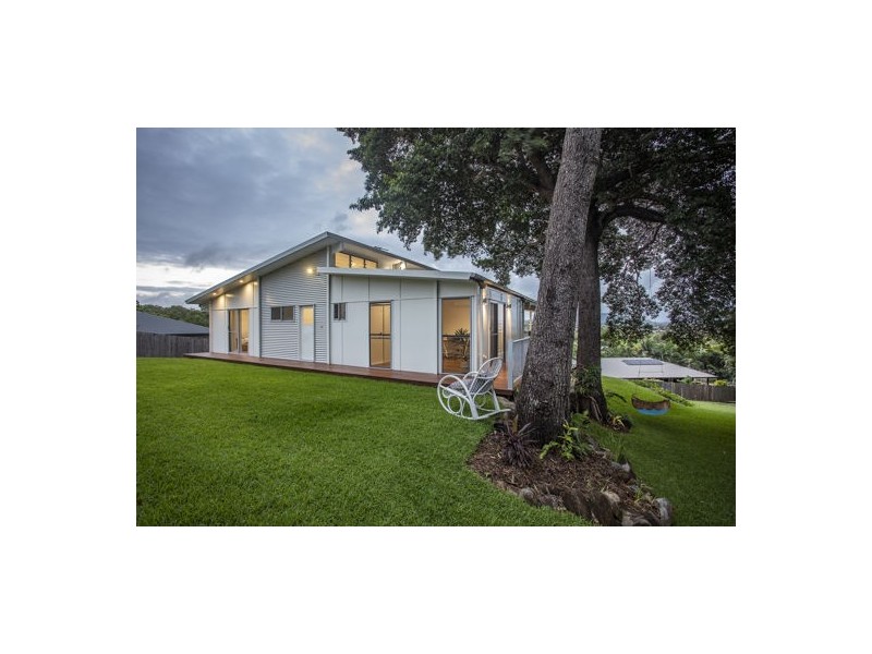 7B Danelles Way, Eimeo QLD 4740