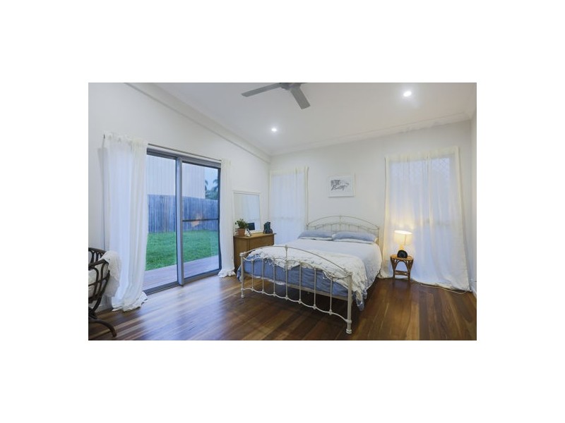 7B Danelles Way, Eimeo QLD 4740