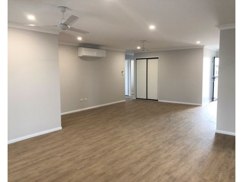 8 Chalmers Court, Mount Pleasant QLD 4740