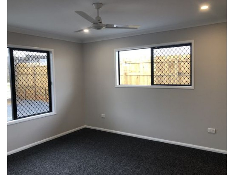 8 Chalmers Court, Mount Pleasant QLD 4740