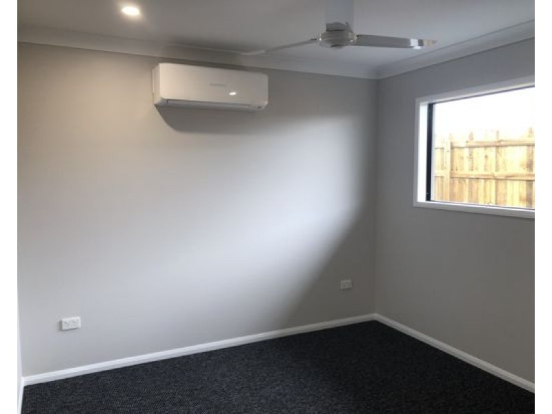 8 Chalmers Court, Mount Pleasant QLD 4740