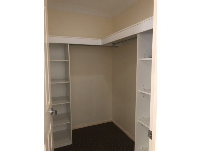 34 Madison Avenue, Glenella QLD 4740