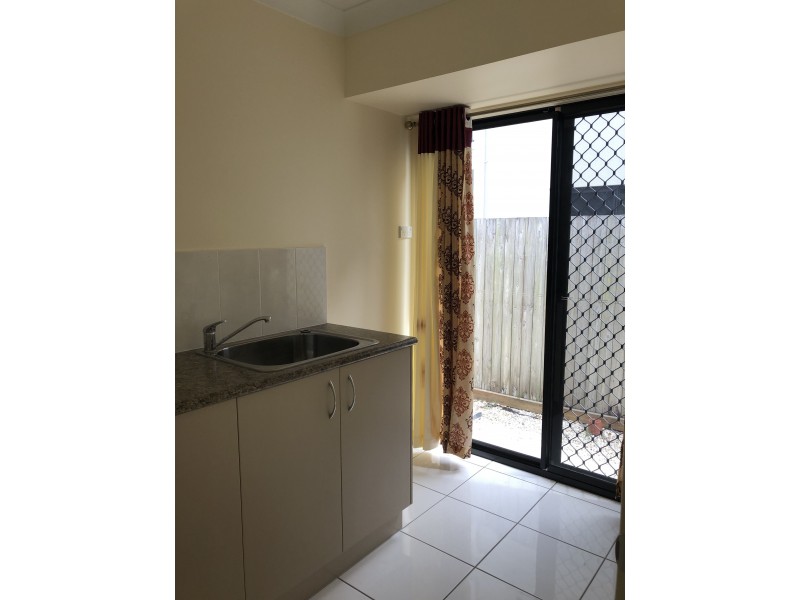 34 Madison Avenue, Glenella QLD 4740