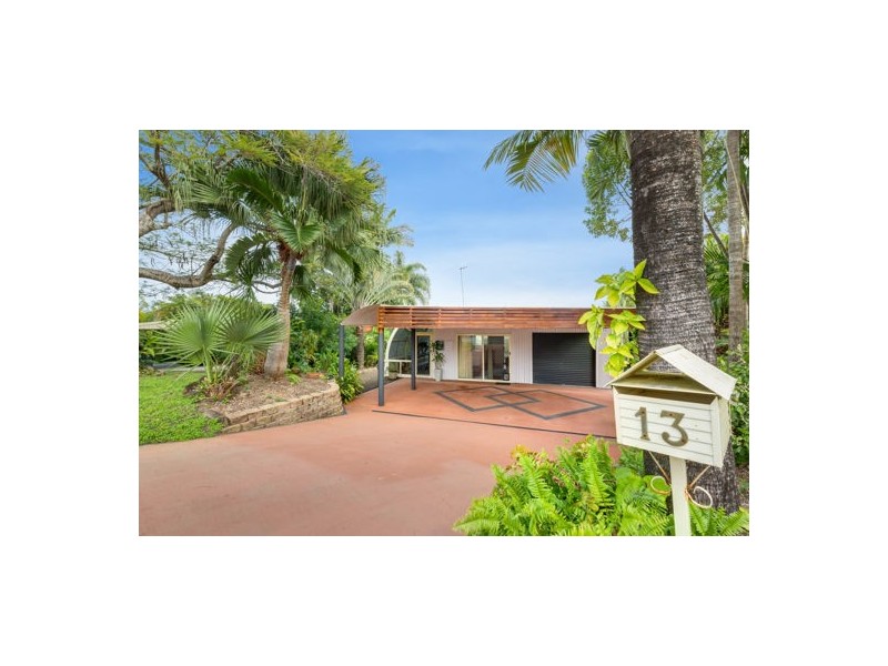 13 Kinnon Street, Glenella QLD 4740