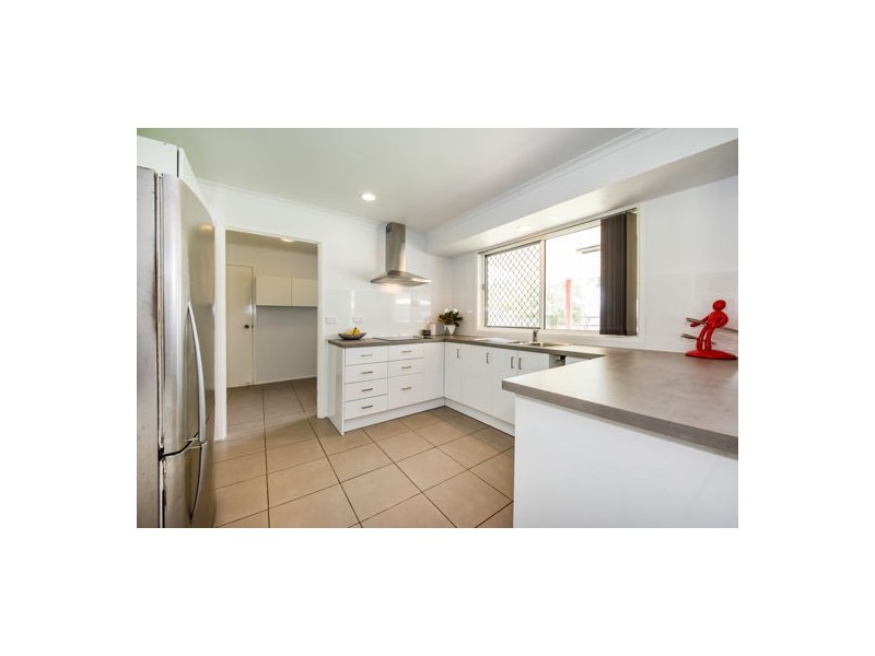 98 Broomdykes Drive, Beaconsfield QLD 4740