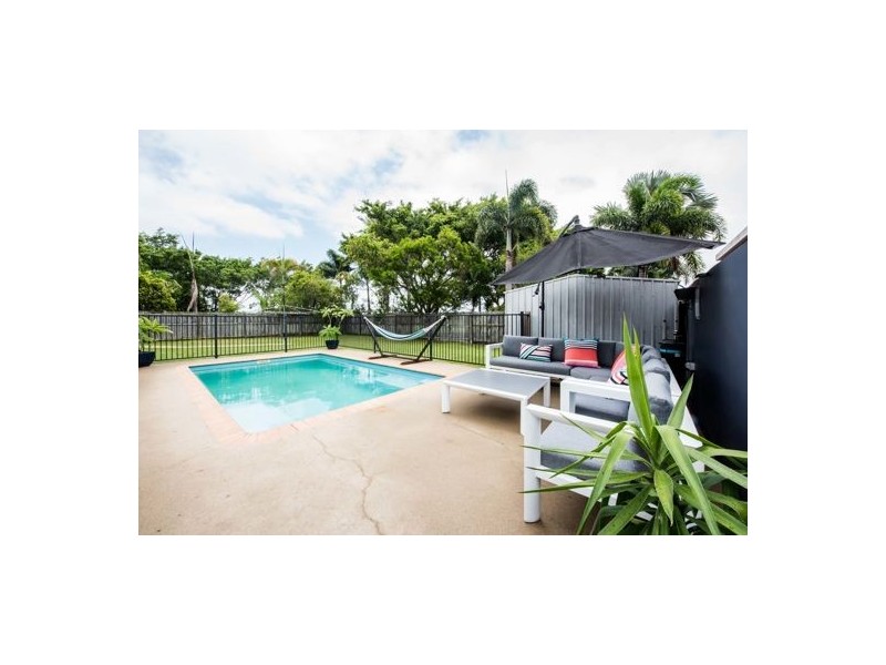 98 Broomdykes Drive, Beaconsfield QLD 4740