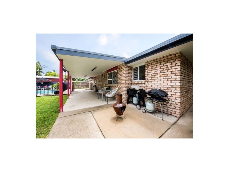 98 Broomdykes Drive, Beaconsfield QLD 4740