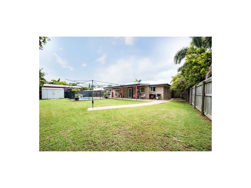 98 Broomdykes Drive, Beaconsfield QLD 4740