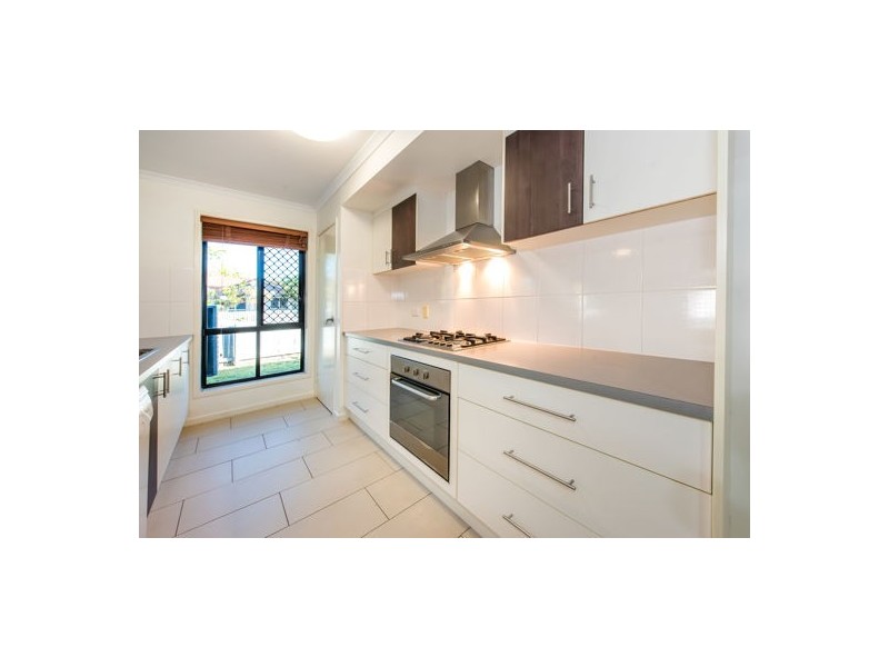 2 Blaxland Close, Andergrove QLD 4740