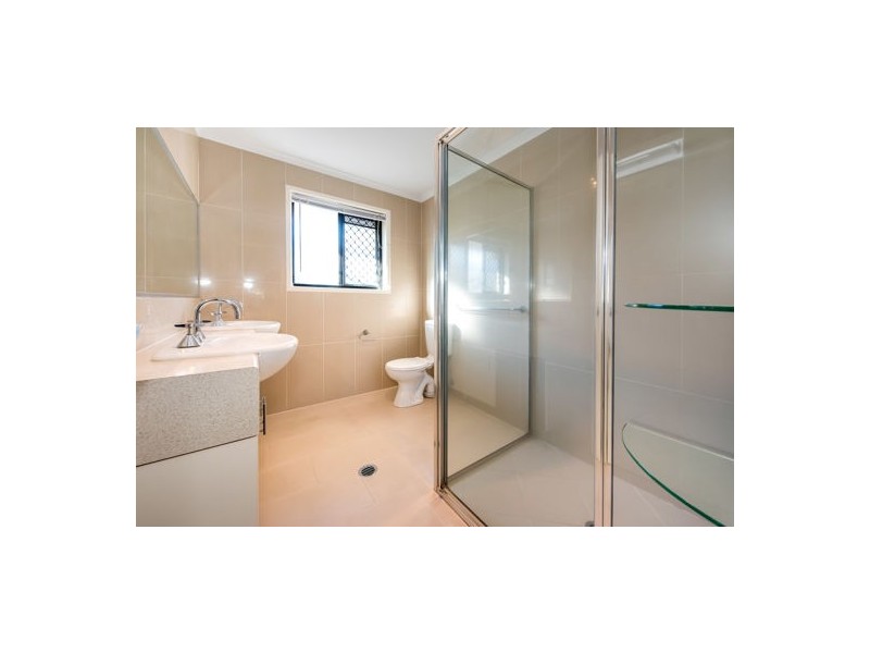 2 Blaxland Close, Andergrove QLD 4740