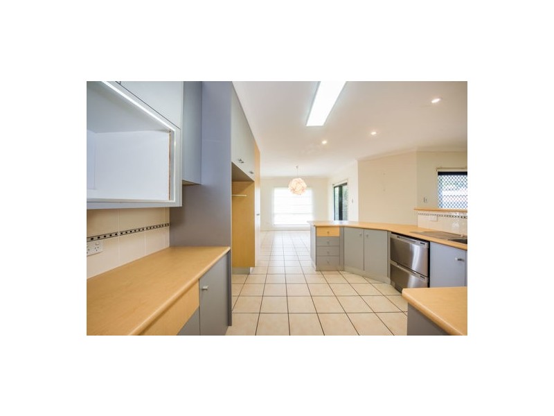36 Adair Court, Rural View QLD 4740